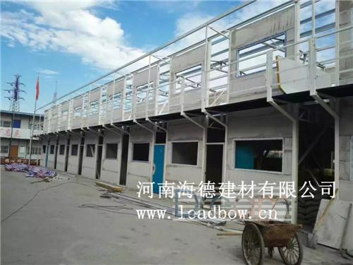 輕質(zhì)隔墻板